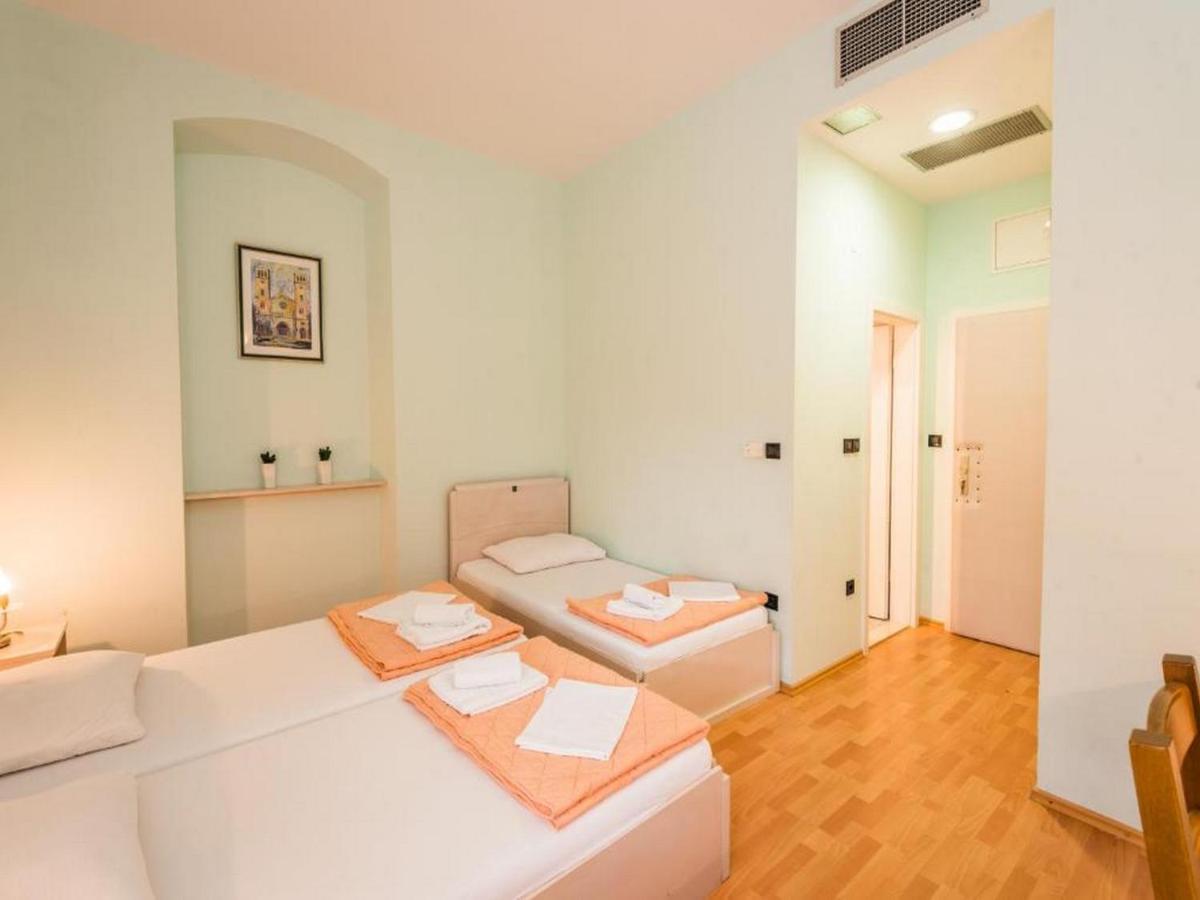 Guesthouse Aurora Trpanj Eksteriør billede