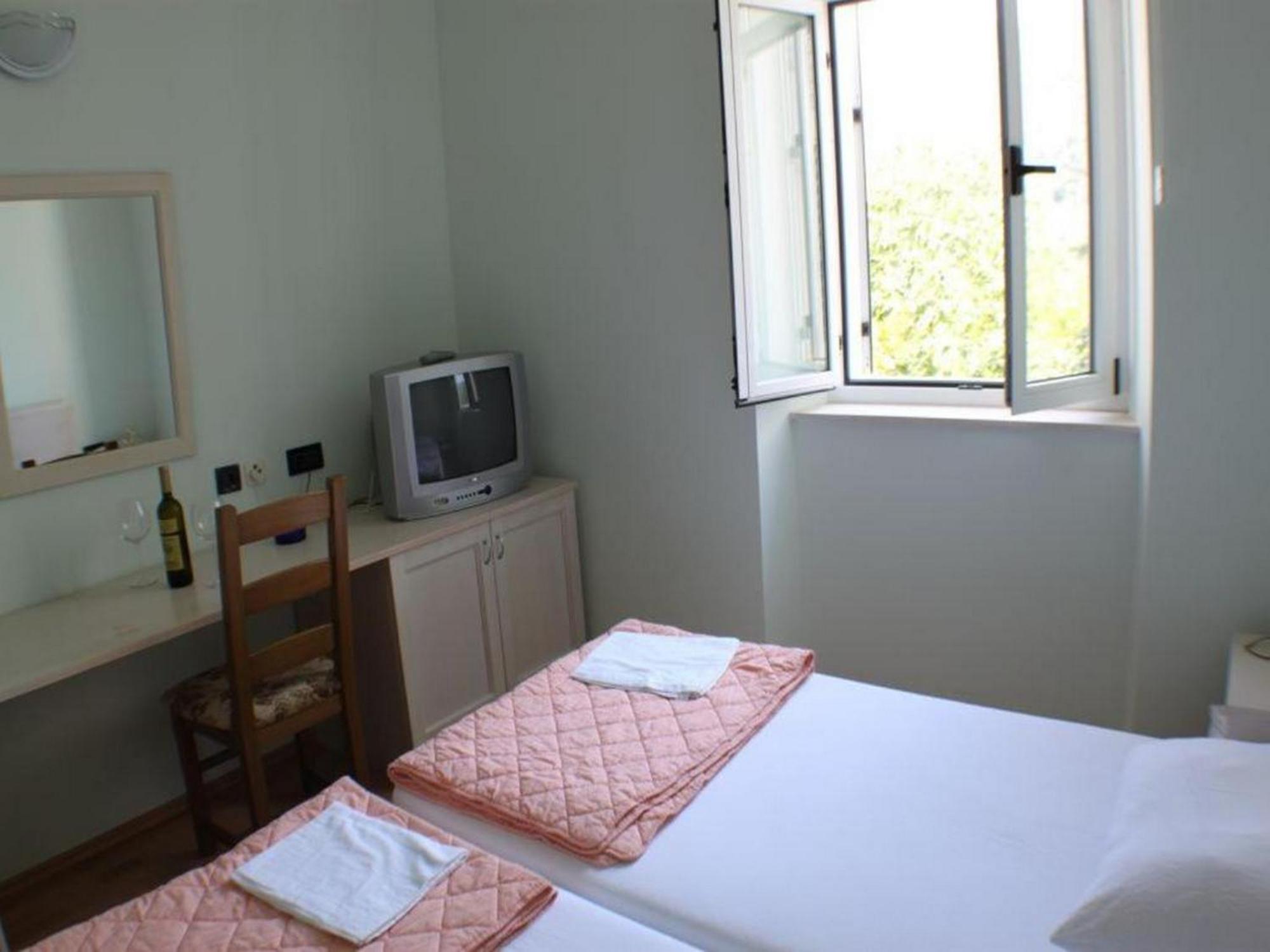 Guesthouse Aurora Trpanj Eksteriør billede