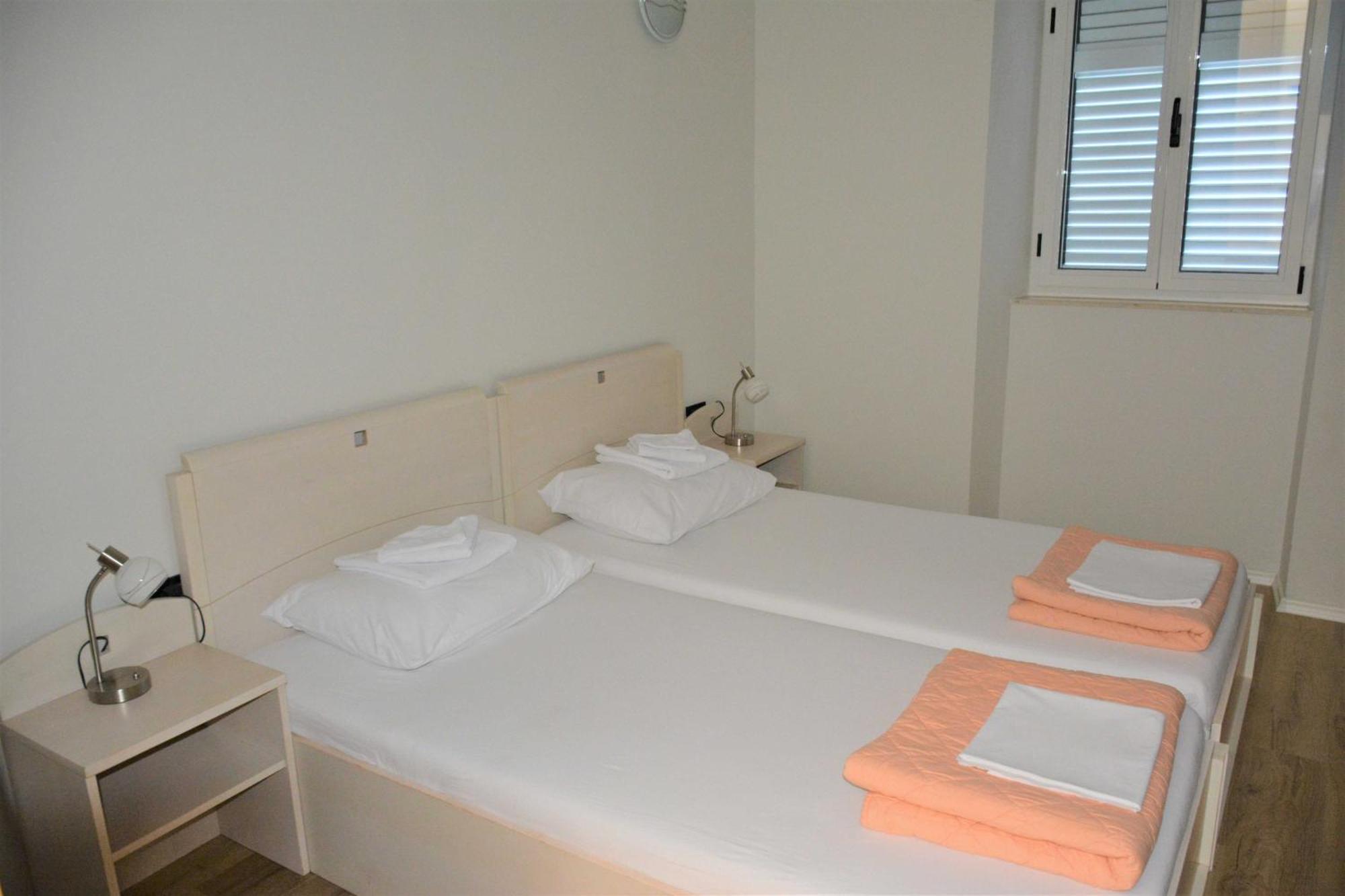 Guesthouse Aurora Trpanj Eksteriør billede